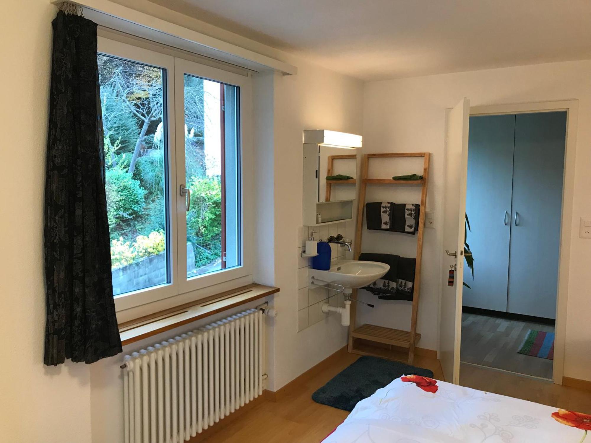 Guest Room Zollikon Zuerich Екстериор снимка